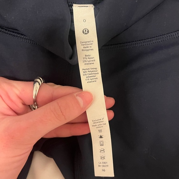 Lululemon biker shorts, navy blue, size 0 - Picture 5 of 5